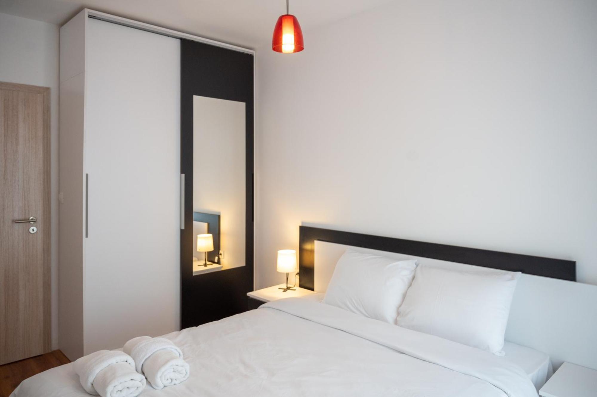 Sunny 1Bdr Apartment Near Center Sofia Ngoại thất bức ảnh