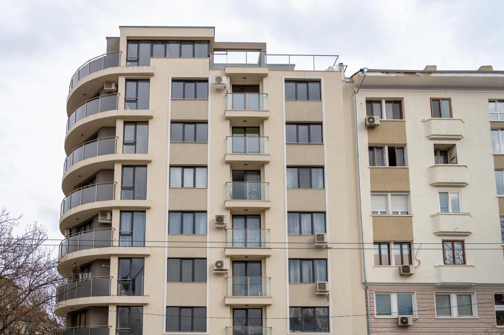 Sunny 1Bdr Apartment Near Center Sofia Ngoại thất bức ảnh